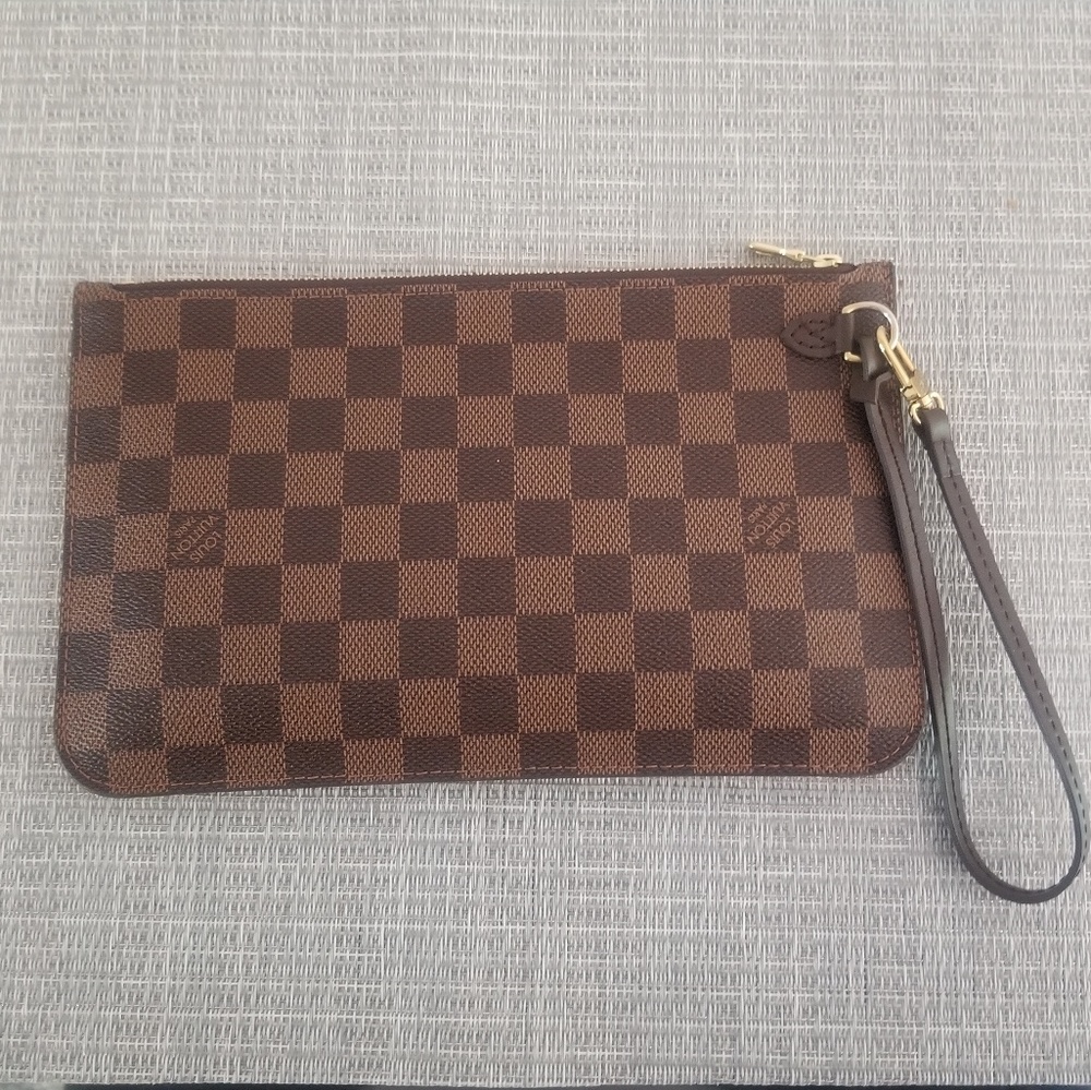 Authentic Louis Vuitton Neverfull GM Pouch